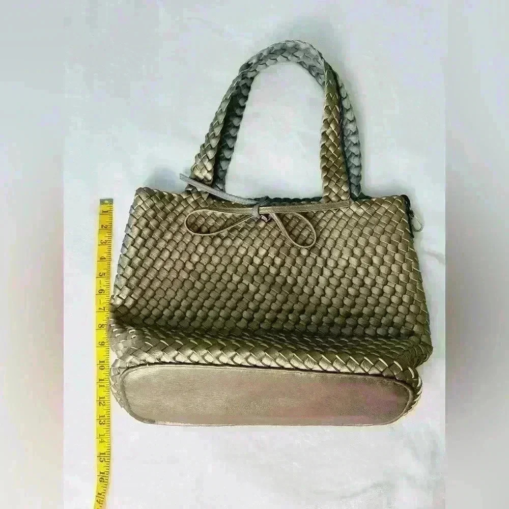 Large Woven Vegan Metallic Tote Bag With Tie Closure. - Picture 5 of 6